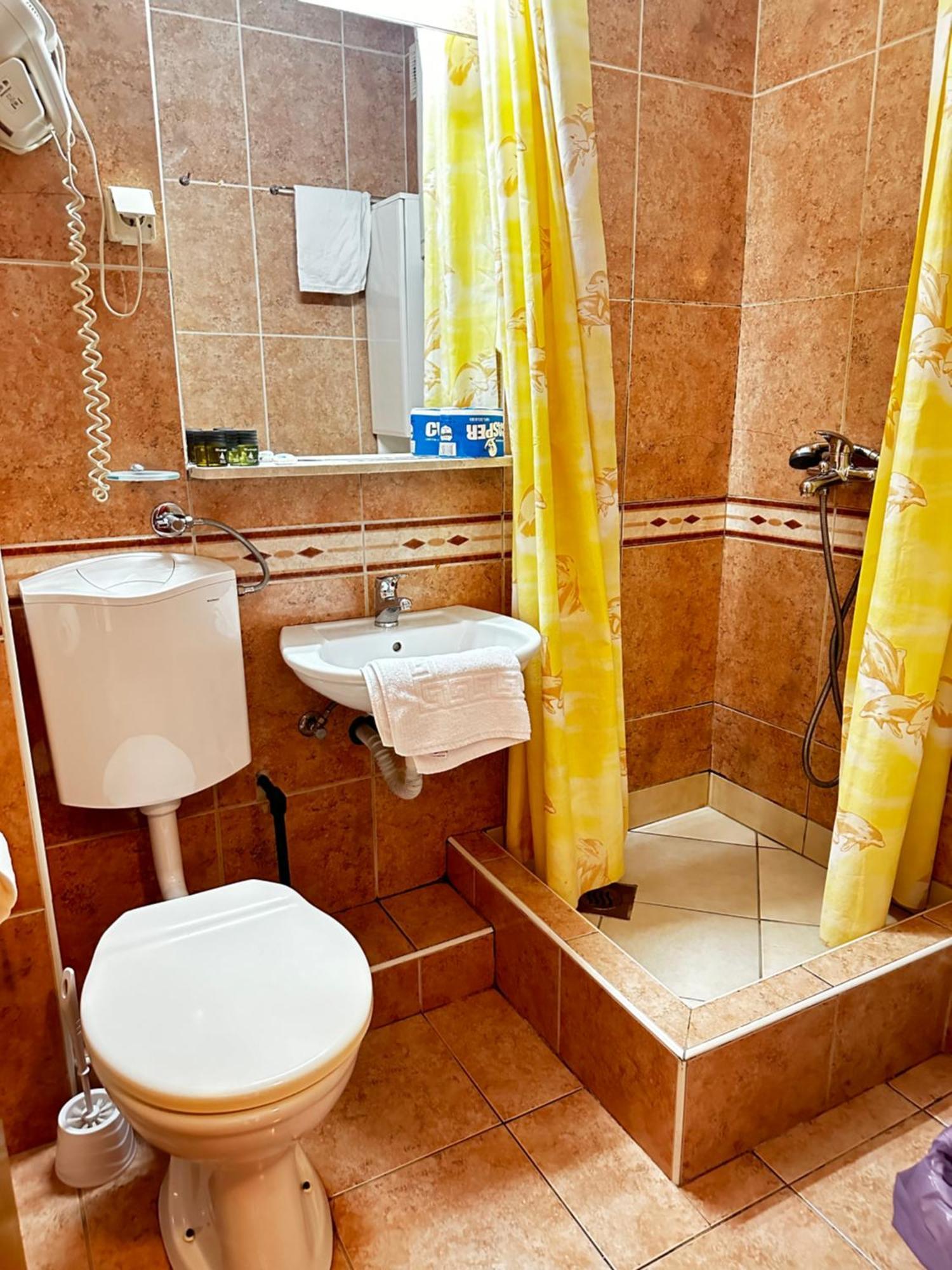 Central Hotel-Budva Extérieur photo
