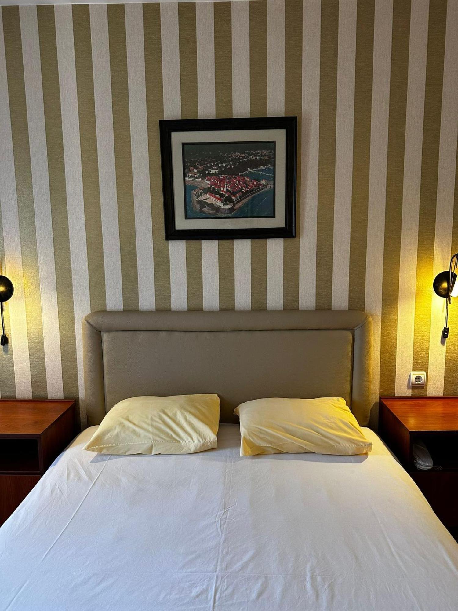 Central Hotel-Budva Extérieur photo