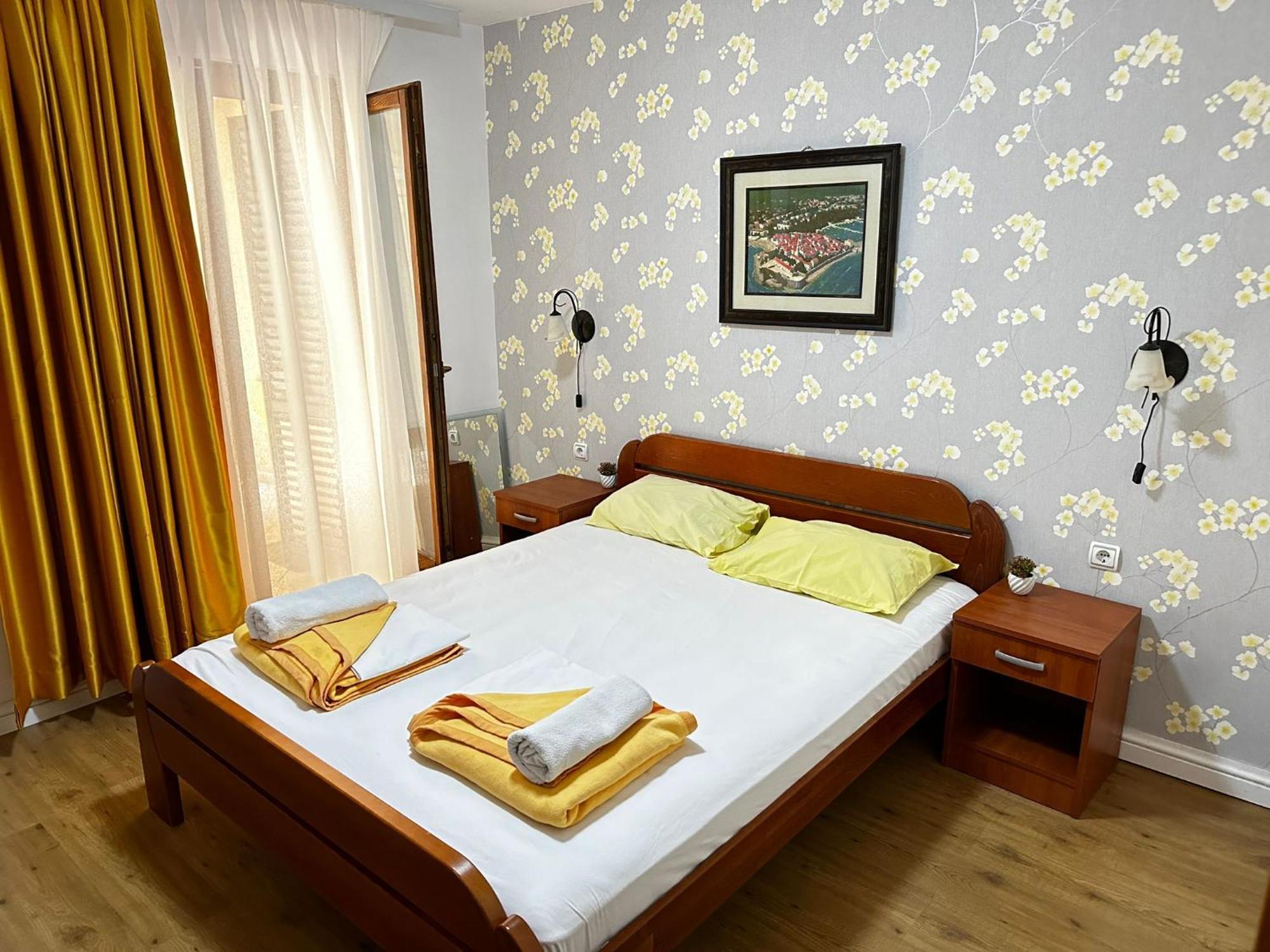Central Hotel-Budva Extérieur photo